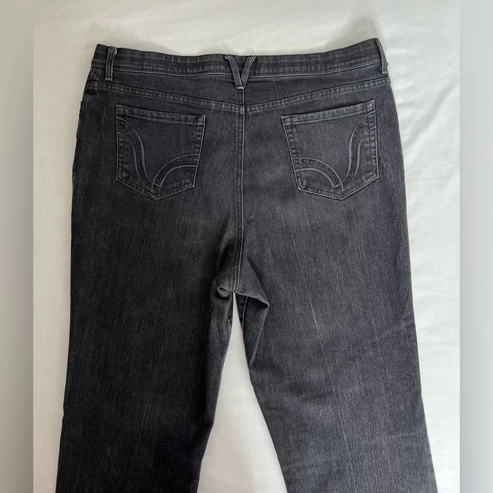Gloria Vanderbilt Straight Leg Jeans Women's 18 Average Black 5-Pocket High Rise - Picture 6 of 10
